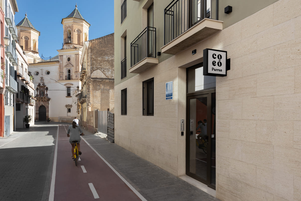 Main entrance at coeo Parras, value for money hotels Malaga