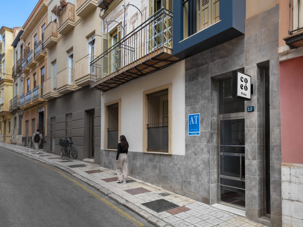 Main entrance to Peña apartments in Malaga